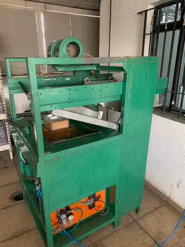 Termoformagem semi automática 