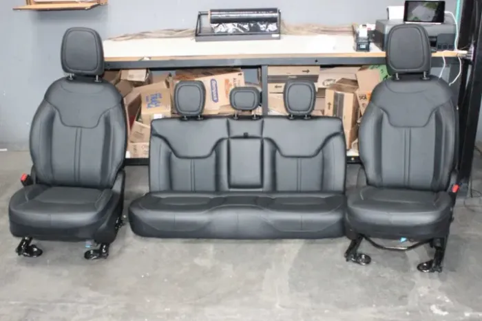 Bancos Em Couro e Elétrico Original Toro 2017 a 2025 Sem Airbag