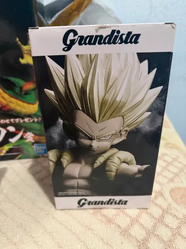 Gotenks normal com cabeça super sayajin adicional bandai grandista dragon ball