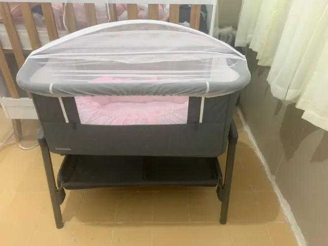 Mini berço portátil