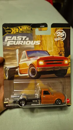 Carrinho Hot wheels C10 Velozes e Furiosos