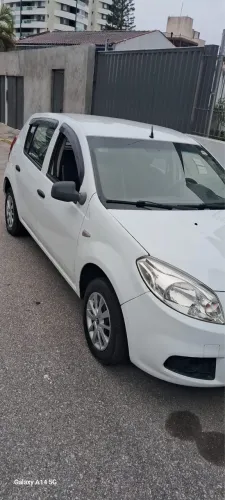 Renault Sandero Authentique Hi-flex 1.0 16V 5P 2012