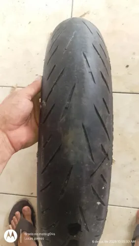 Pneu 120/70/17