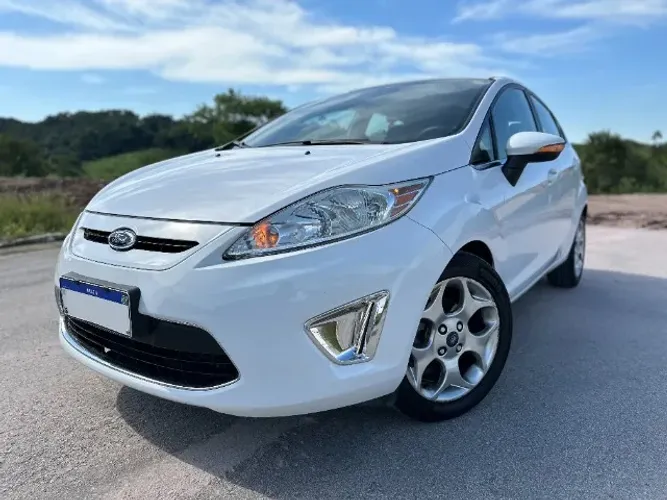 Ford Fiesta SE 1.6 16V Flex 5P 2013