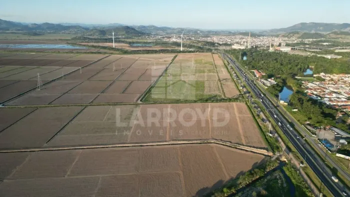 Parque Empresarial Tubarão - Terreno à venda no Loteamento Park Empresarial Tubarão