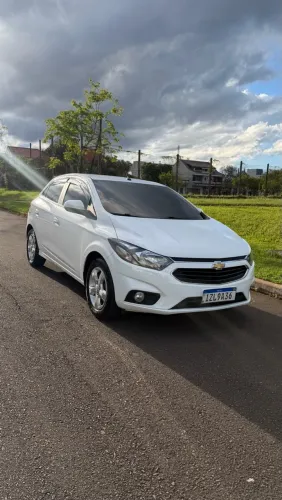 Chevrolet Onix Hatch LT 1.4 8V Flex Mec. 4P 2019