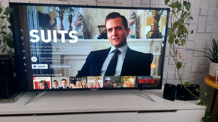 Smart TV Philips 50 ? Faixa na tela