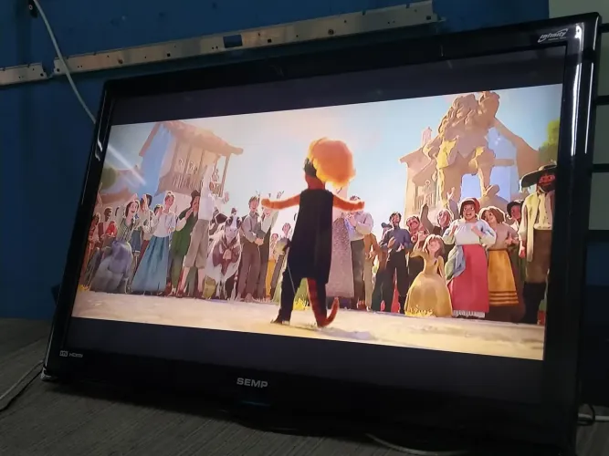 Tv 40" Semp Toshiba