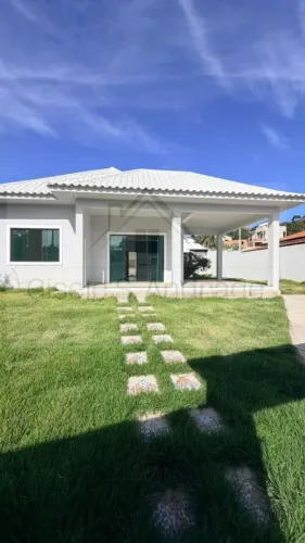 Casa para Venda em Saquarema, Jardim, 3 dormitórios, 1 suíte, 3 banheiros, 3 vagas