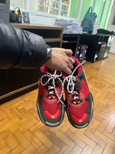 Tênis Balenciaga Triple S Original