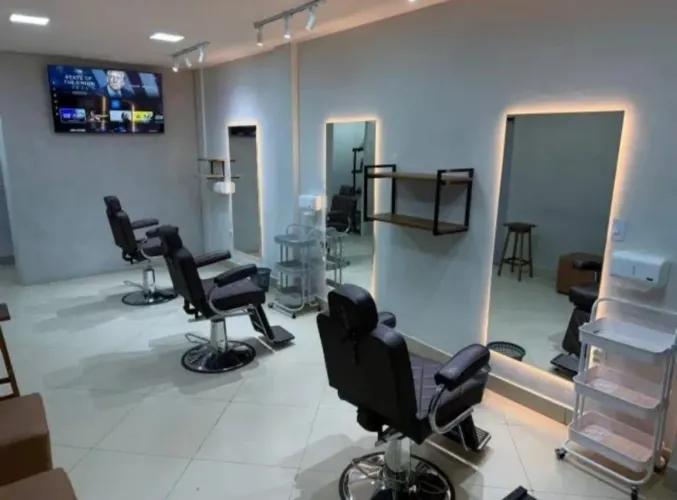 Vende-se Barbearia completa em Itapuã