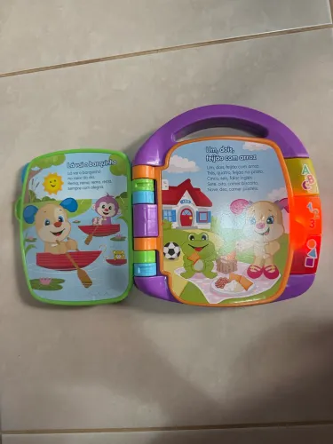 Livrinho de rimas Fisher Price