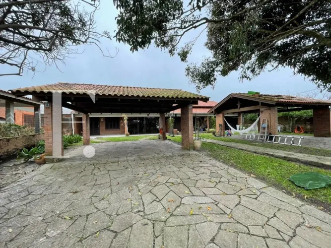 CASA GEMINADA A VENDA NO ARPOADOR