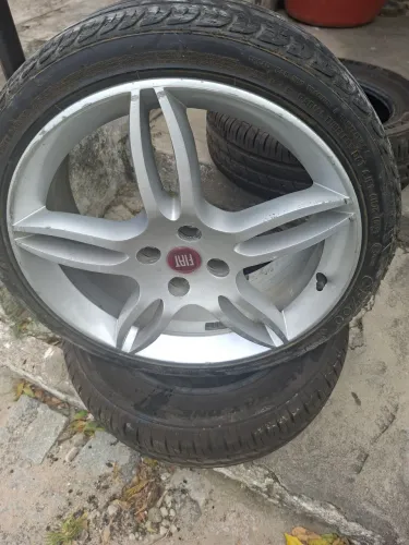 Rodas 17 modelo Fiat