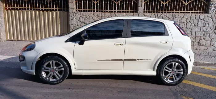 Fiat Punto Blackmotion 1.8 Flex 16V 5P. 2016