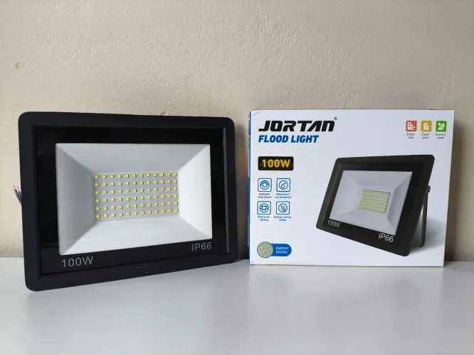 Refletor LED 100W A Prova D'água