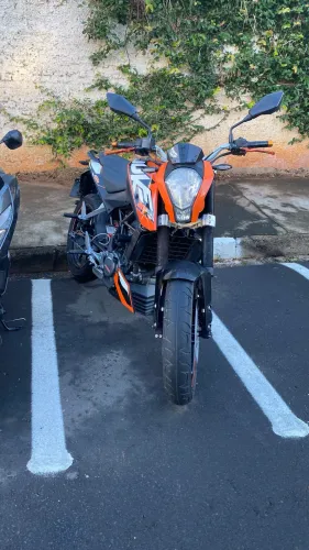 Ktm duke 200