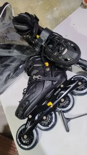 PATINS PROFISSIONAL ROLLER IN LINE ADULTO TAMANHO REGULAVEL DO 37 AO 40