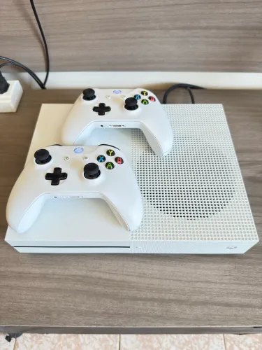 Xbox One S de 1 TB