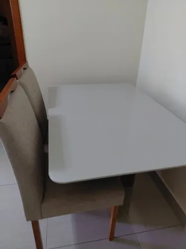 Mesa de jantar 4 cadeira
