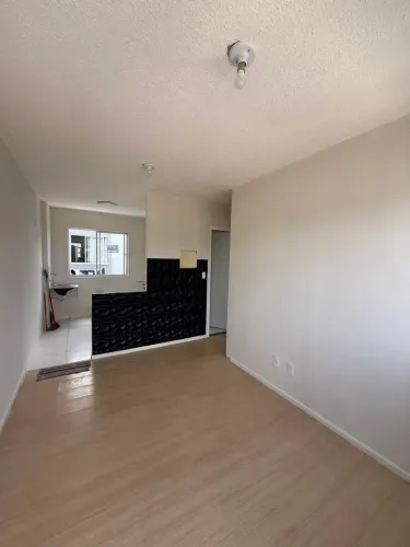 ALUGO APARTAMENTO VIVENDAS DO RIO 1 SENDO 2/4 COM 50 M²- HÉLIO GUEIROS