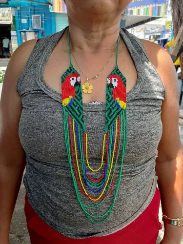 Colar de miçangas