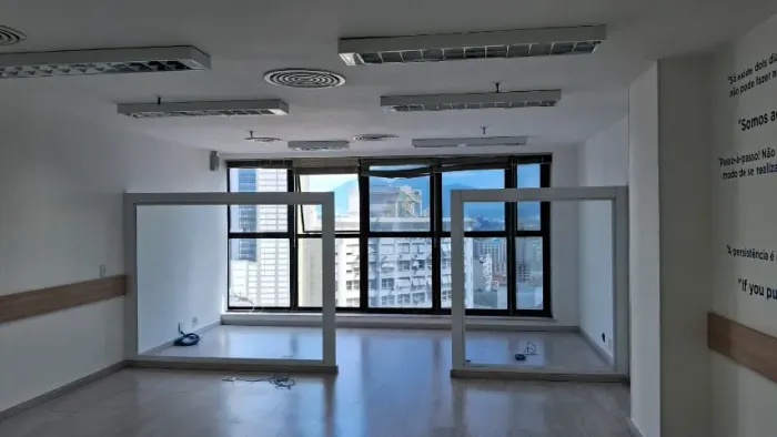 Excelente sala no Centro da Cidade