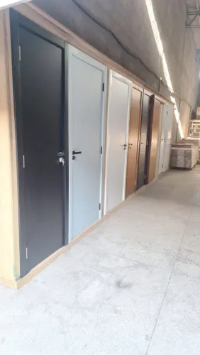 OFERTA KIT PORTA PRONTA EM LACA,VERNIZ PU, FÓRMICA, MDF ULTRA BRANCO FINAL