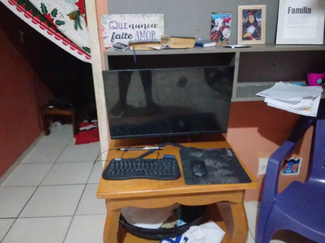 Vende-se monitor 