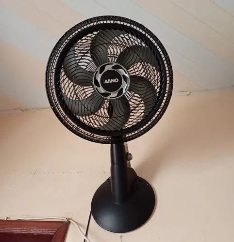 Ventilador Arno 50 cm 2 em 1, Mesa e Parede
