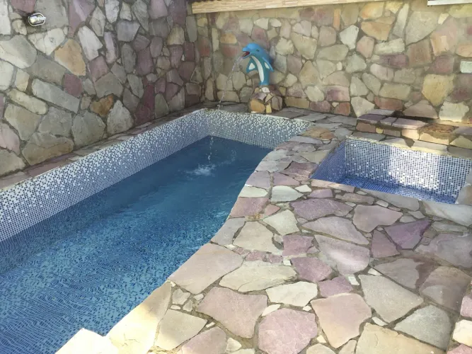 Oportunidade em Igarassu! Casa de três quartos com piscina localizada bem na principal