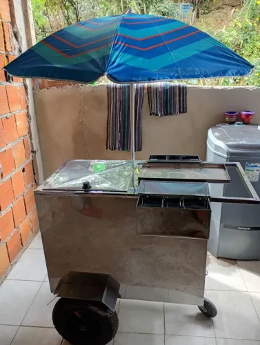 Carrinho de açaí novo