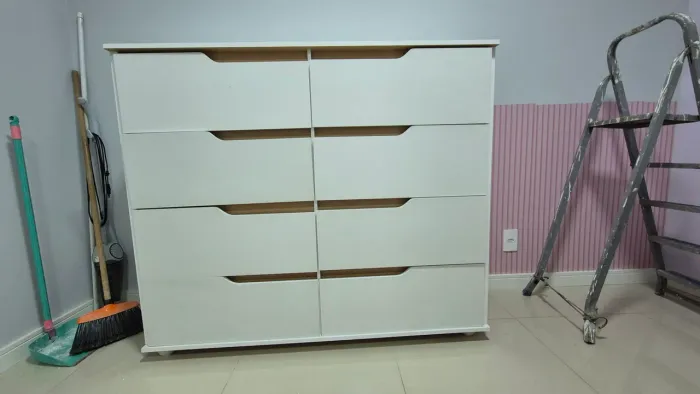 Cômoda 8 gavetas
