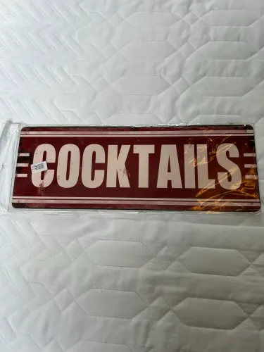 SEM USO.Placa vintage decorativa de metal