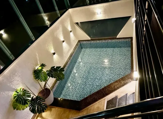 Cobertura triplex com piscina 2 quartos não é mobiliada - Setor Oeste
