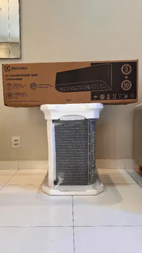 Ar-Condicionado Electrolux Color Adapt 12.000 BTUs - Novo/Lacrado