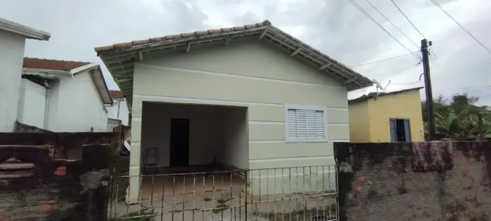 Vendo Casa Rubião Junior 2 dorm.