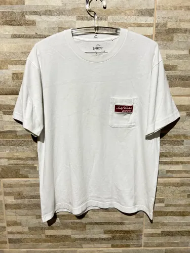 Camiseta básica branca Uni Qlo g