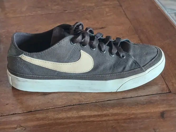 Tenis Nike court legacy original seminovo