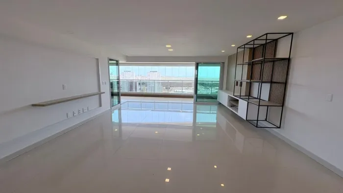 Apartamento com 4 dormitórios à venda, 245 m² por R$ 3.380.000,00 - Guararapes - Fortaleza
