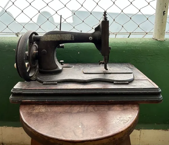 Máquina de costura vintage,antiguidade!