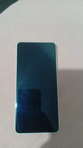 Vendo celular Pocco x6