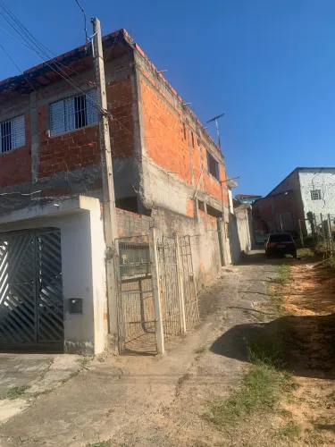 Sobrado a Venda Incluindo 4 casas de aluguel
