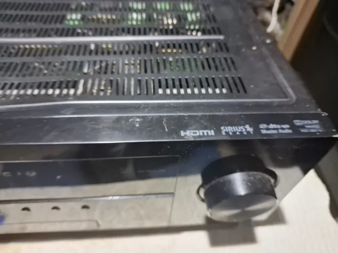 Home theart pioner. Nao esta saído som .não tem controle nem as caixas 