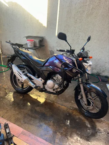 Fazer 250 roxa 10/11