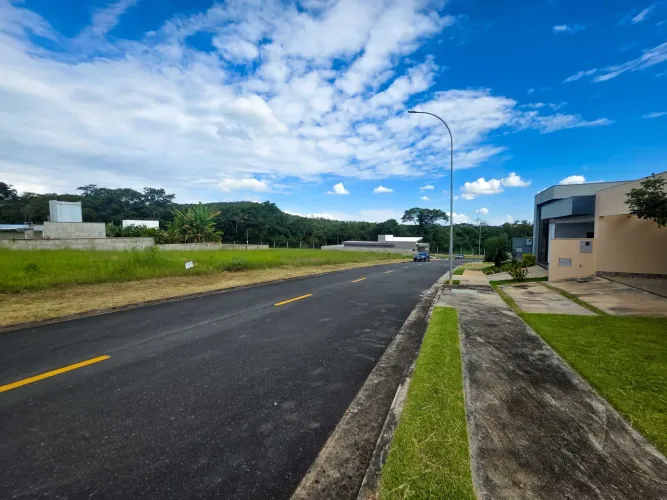 Lotes Condomínio Damha II - 2 terrenos vizinhos - Cidade Ocidental