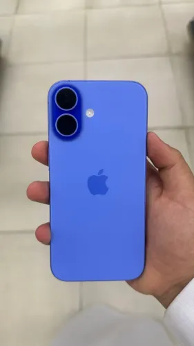 iPhone 16 