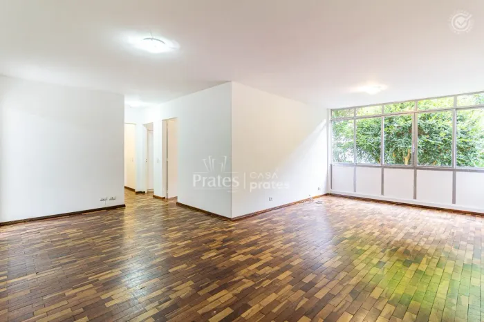 Apartamento no melhor do Batel
