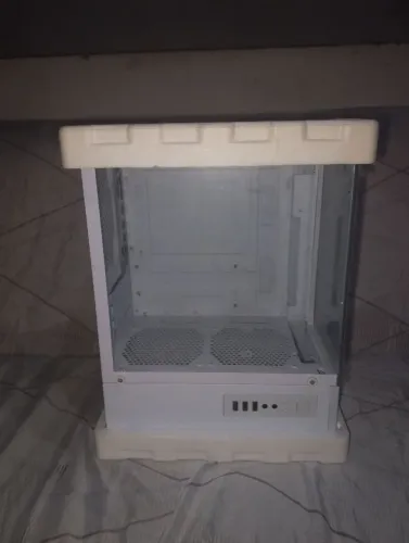 Gabinete para PC em ótimo estado ? R$150