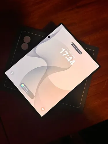 Zfold 8